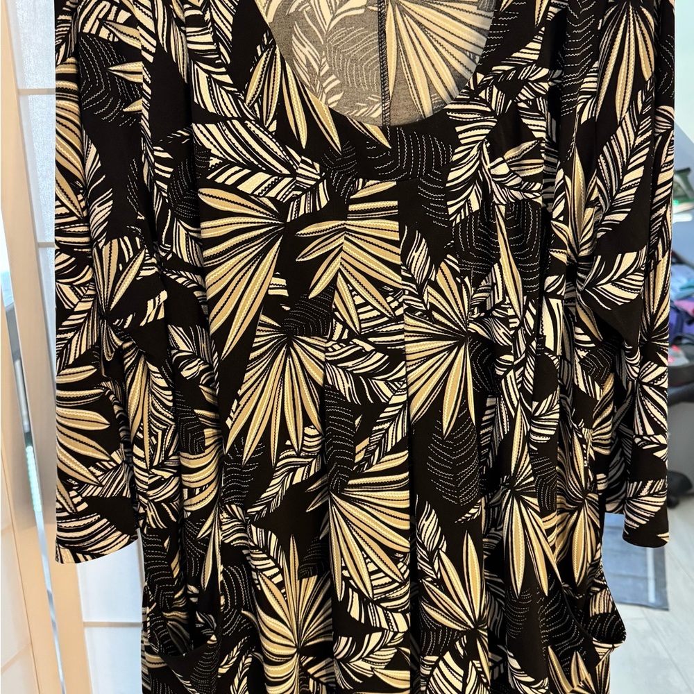 Women's Black and Cream Printed Tunic